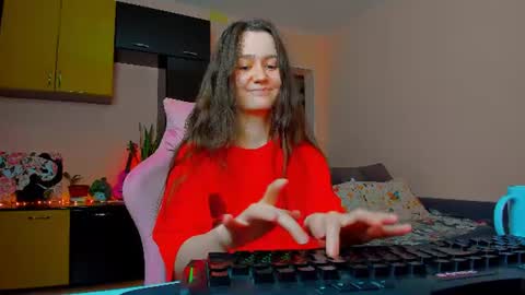 Snapshot of ameli_moon chatting on 07/04/26, 04:24 Eileen online show from 07/04/26, 04:24