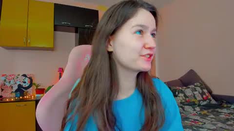 Snapshot of ameli_moon chatting on 07/10/26, 09:34 Eileen online show from 07/10/26, 09:34
