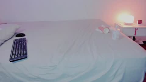 Snapshot of amelia71477 chatting on 12/08/24, 10:57 Amelia Hot online show from 12/08/24, 10:57
