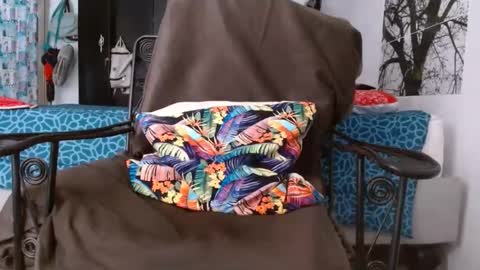 Snapshot of amelia_2023 chatting on 03/10/25, 04:46 amelia  online show from 03/10/25, 04:46