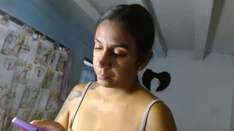 Snapshot of amelia_2023 chatting on 11/27/25, 01:24 amelia online show from 11/27/25, 01:24