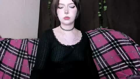 Snapshot of amelia__miller chatting on 05/13/26, 11:11 Amelia online show from 05/13/26, 11:11