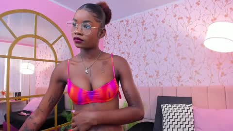 Amelia Adams online show from 02/25/25, 07:14