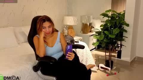 Snapshot of amelia_chillvibes chatting on 10/05/25, 11:52 AMELIA online show from 10/05/25, 11:52