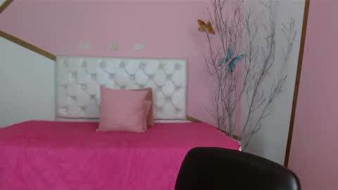 amelia online show from 02/24/25, 05:31