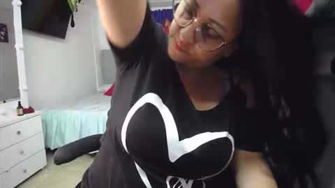 Amelia online show from 02/13/26, 11:01