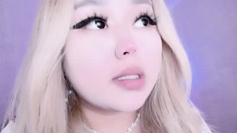 Amelia online show from 12/17/24, 03:39