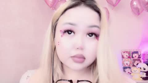 Amelia online show from 02/14/25, 12:41