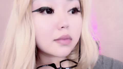 Amelia online show from 02/22/25, 03:34