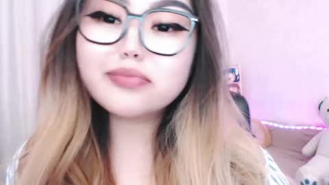 Snapshot of amelia_sunlight chatting on 05/16/26, 04:28 Amelia online show from 05/16/26, 04:28