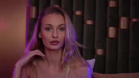 Amelia online show from 11/09/25, 06:33