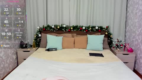 ameliaclarks online show from 12/22/25, 01:57