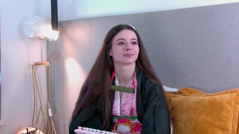 Amelia online show from 10/31/25, 06:53