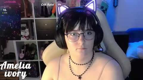 Snapshot of ameliaivory chatting on 06/25/26, 04:56 ameliaivory online show from 06/25/26, 04:56