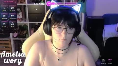 Snapshot of ameliaivory chatting on 07/11/26, 11:39 ameliaivory online show from 07/11/26, 11:39