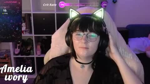 Snapshot of ameliaivory chatting on 07/20/26, 05:22 ameliaivory online show from 07/20/26, 05:22