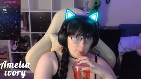 Snapshot of ameliaivory chatting on 07/23/26, 01:41 ameliaivory online show from 07/23/26, 01:41