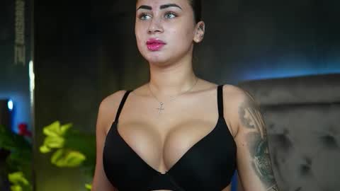  Amelia  online show from 11/14/25, 10:18