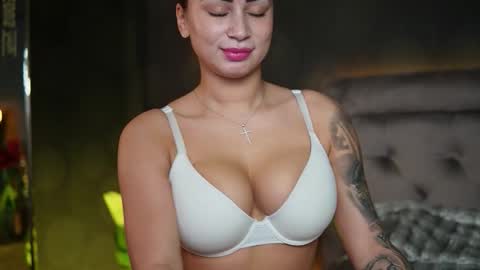  Amelia  online show from 11/15/25, 09:11