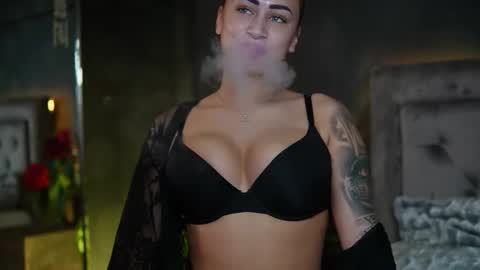  Amelia  online show from 11/16/25, 08:36