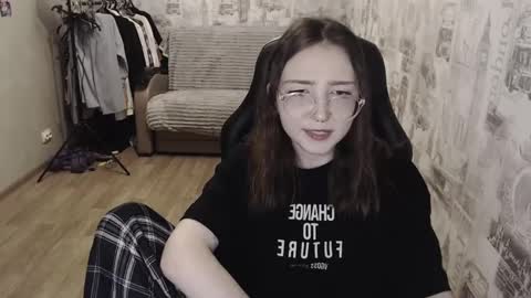 Snapshot of ameliakamishiro chatting on 12/12/24, 03:16 Amelia online show from 12/12/24, 03:16