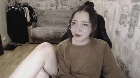 Snapshot of ameliakamishiro chatting on 02/25/25, 07:03 Amelia online show from 02/25/25, 07:03