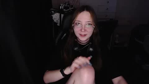 Amelia online show from 12/19/25, 03:30