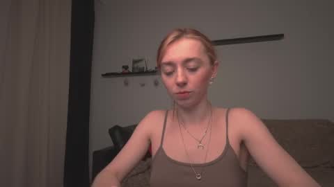 Amelia   online show from 02/24/25, 04:15