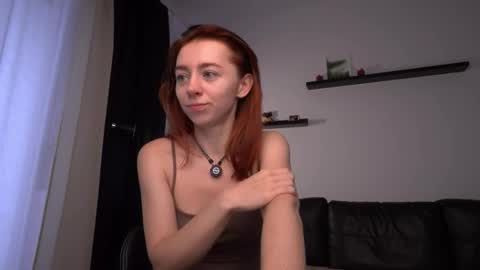 Amelia   online show from 10/18/25, 08:04