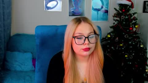 Amelia online show from 03/10/26, 12:43