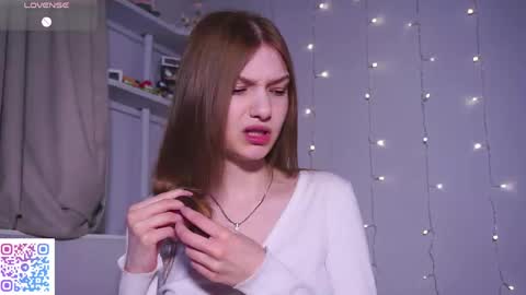 Amelia online show from 04/21/26, 08:53