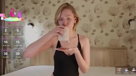 Snapshot of ameliamurrr chatting on 09/11/25, 05:51 Emmy online show from 09/11/25, 05:51