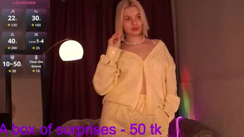  Amelia  online show from 12/04/25, 04:33