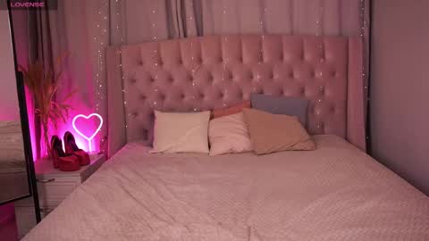  Amelia  online show from 04/18/26, 04:16