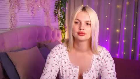 Snapshot of ameliawells chatting on 06/09/26, 04:13 Amelia online show from 06/09/26, 04:13