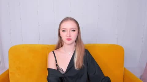 Snapshot of ameliawise chatting on 01/30/25, 11:22 ameliawise online show from 01/30/25, 11:22