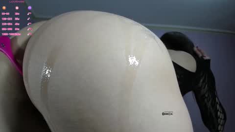 amelie_25 online show from 02/26/26, 11:04