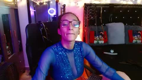 amelie__martinez online show from 12/18/25, 10:38