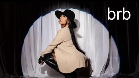 Amelie online show from 10/30/25, 11:55