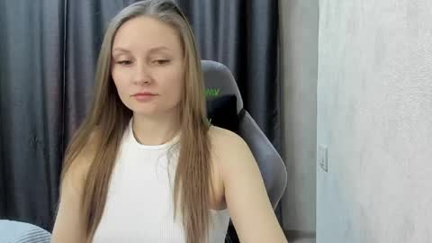 amelie online show from 03/29/26, 08:20