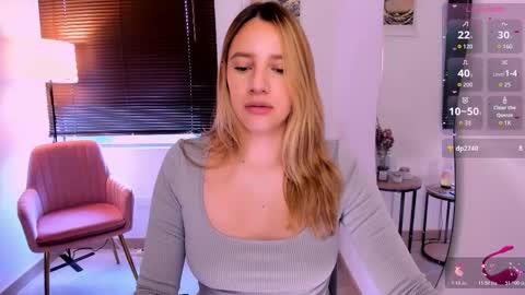 Amelie Graham online show from 12/04/25, 02:37