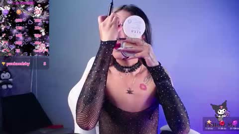 Snapshot of amelierouss chatting on 10/22/25, 02:45 AMELIEROUS .. see you tomorrow kisses online show from 10/22/25, 02:45