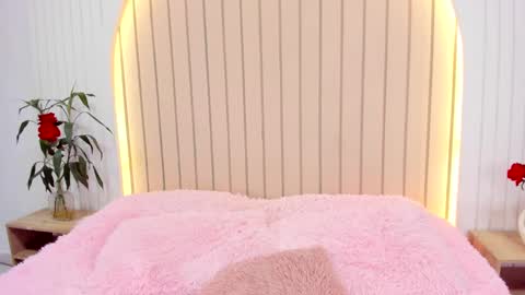 Amelia online show from 02/23/25, 08:44