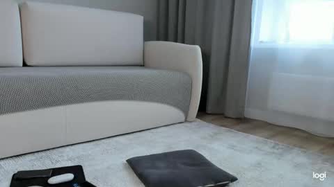 Amelina Love online show from 04/12/26, 03:00