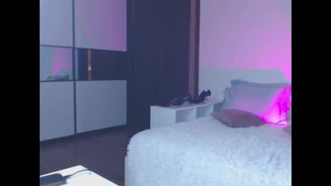 amelinamersi online show from 10/25/25, 05:30