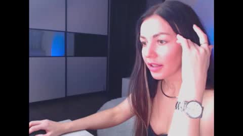 amelinamersi online show from 11/01/25, 03:58