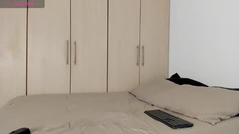 Snapshot of amellove chatting on 02/10/25, 12:18 Amelie gadotx ig online show from 02/10/25, 12:18