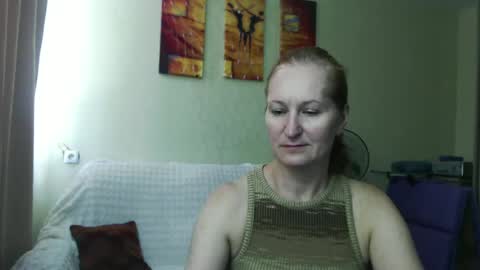 Snapshot of amelly777 chatting on 07/18/26, 01:15 amelly777 online show from 07/18/26, 01:15