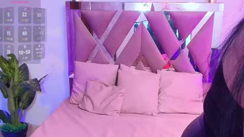Snapshot of amely_tay chatting on 10/17/25, 11:57 AMELY online show from 10/17/25, 11:57