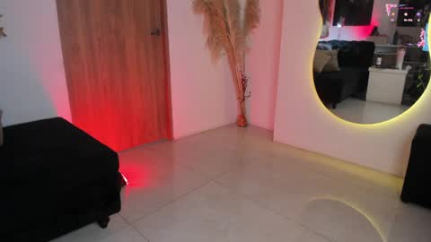          online show from 04/19/26, 06:10